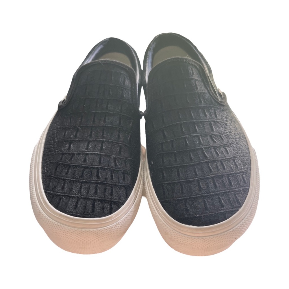 VANS CLASSIC SLIP-ON PLATFORM (EMBOSSED). - size W 7 M 5.5